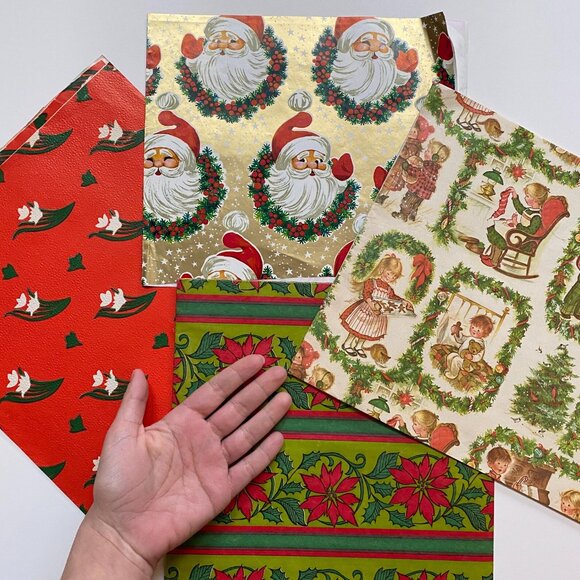 Vintage Christmas Gift Wrap Paper Paper Ephemera 70s 80s - Picture 2 of 4